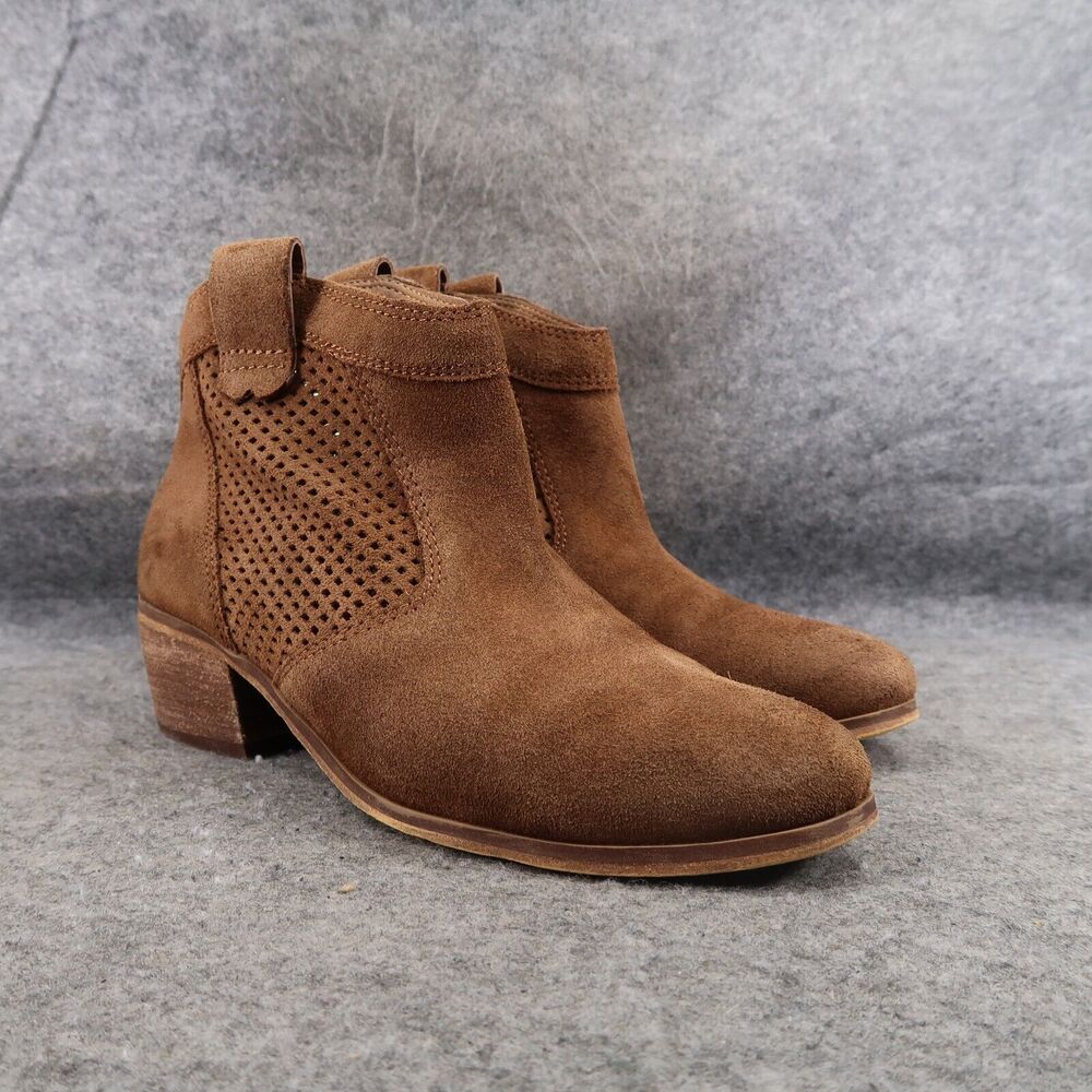 Susina Shoes Womens 7.5 Booties Leather Laser Cut Boho Block Heel Classic Brown